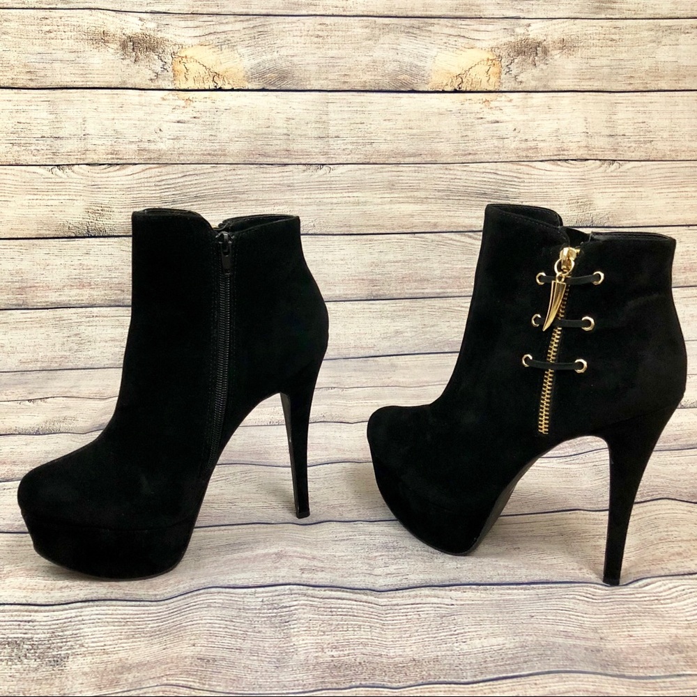 Anne Michelle | Black Suede Ankle Boot